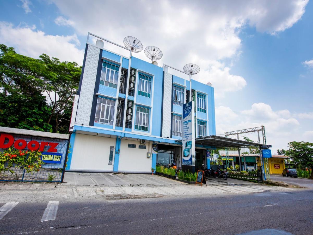 Oyo 3746 Double Tree Guesthouse Purwokerto Exteriör bild