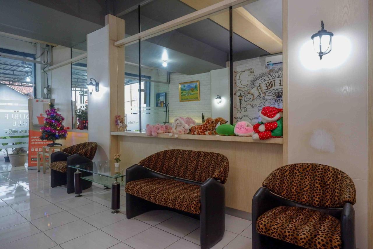 Oyo 3746 Double Tree Guesthouse Purwokerto Exteriör bild